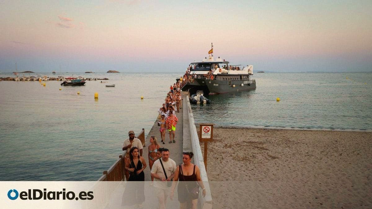 Ibiza's Clubs Follow Every Rule. The Party Boats Next to Them Follow None.