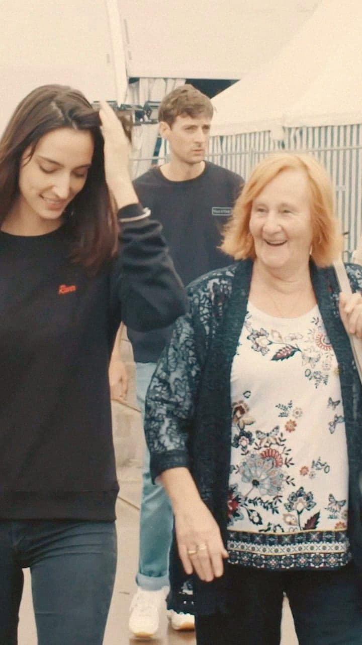Amelie Lens Just Bought Her Grandmother an Apartment, the Same Grandmother Who Raised Her in a Social Flat